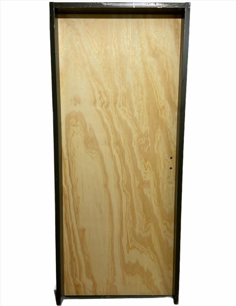 Puerta Placa